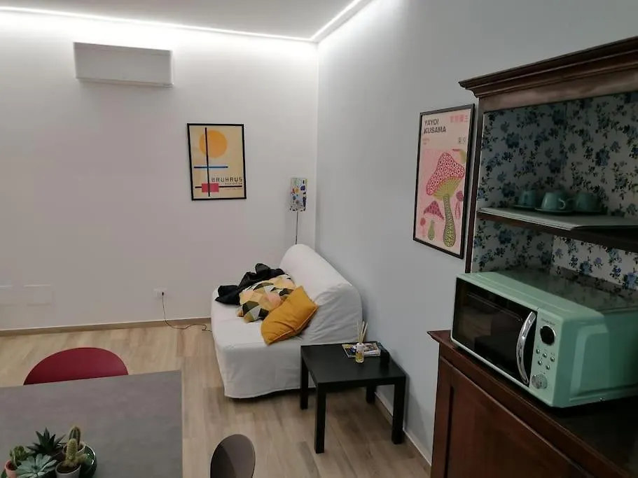 Rondone Appartamento Centro Bologna Italy
